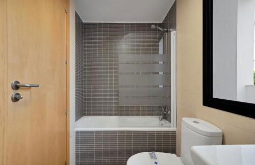 Casa Topacio, 3 bedrooms and 3 bathrooms in quiet street - Photo 74