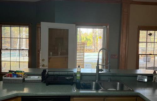 Secluded Retreat with Pool near Stone Mountain, Aquarium and Coca-Cola - Downtown - Foto 25