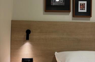 Studio completo no centro com garagem coberta e vista - Foto 22