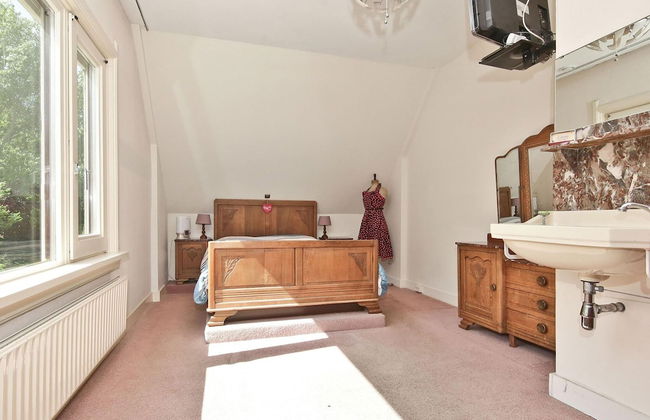 Characteristic Country House With Wellness - Foto 8