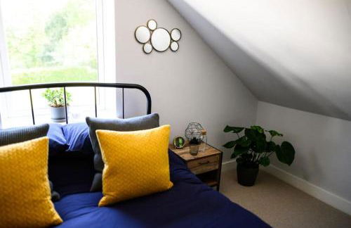 The Coach House at Wenvoe Manor, Cardiff - Photo 48