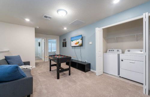 Modern Townhome with Resort Amenities - Foto 18