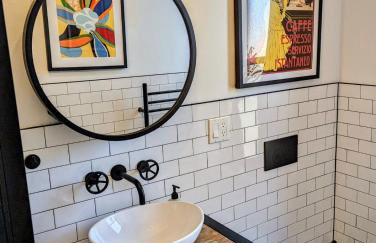 Luxury duplex in 1880s brownstone w private garden - Foto 32