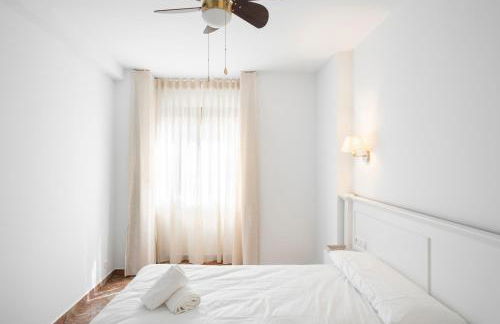 Ronda Suites 193 junto a hospitales y cerca centro con Parking Gratis - Foto 31