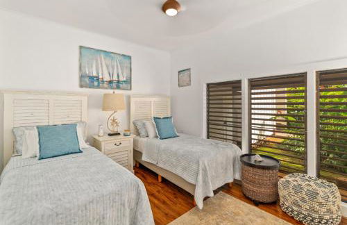 Step to beach New Quiet Kiahuna Plantation Remodeled 2 bedroom condo with AC - Foto 16