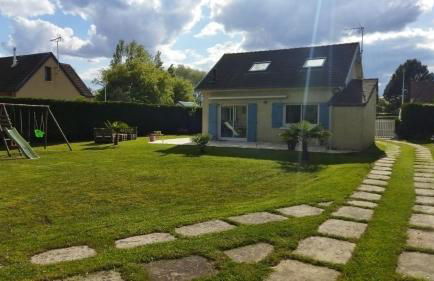 L'effet mer Maison rénovée lumineuse tout confort belle terrasse grand jardin clos sans vis à vis parking jeux pour enfants 5 mn à pied de la plage d'Asnelles et centre bourg - proche Bayeux au coeur des plages du débarquement - Foto 6