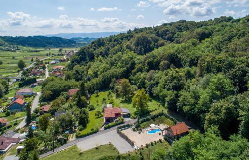 Stunning Home In Veliko Trgovisce - Foto 13