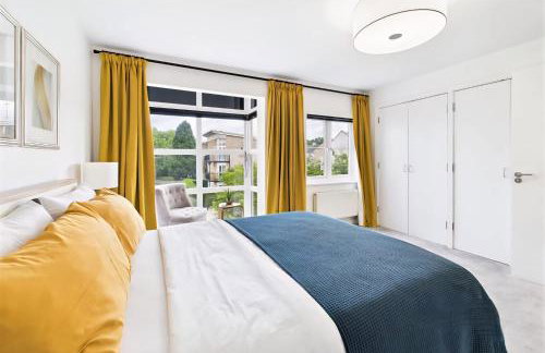 2 Ensuite beds house, sleep 4 With free parking, Self Check-in, and Close link to London, Zone 6 - Photo 7