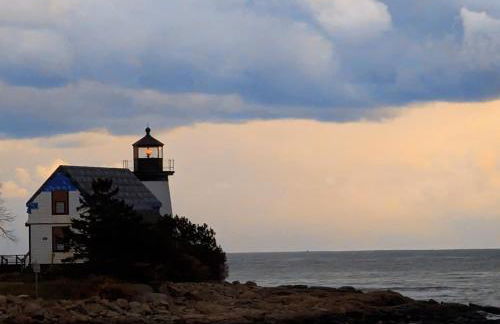 Waterfall Sea Cottage Family fire pit waterfront sleeps 4 - Foto 7