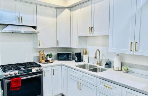 Newly Built Modern Central 2B On Sherman with Free Parking - Foto 17