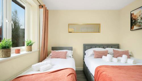 3 BR 5 Beds 3 Bath Private Garden Parking x2 Ideal for Family & Work Stays - Foto 2