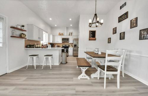 Spacious 3BR Retreat Near Katy's Top Attractions - Foto 19