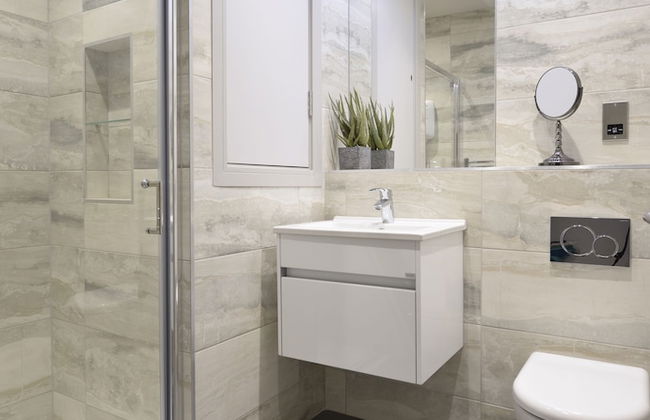 Destiny Scotland Charlotte SQ Apartments - Photo 26