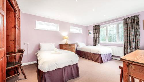 2-Bed Home with Free Parking - 2 min Walk to Bus - Foto 4