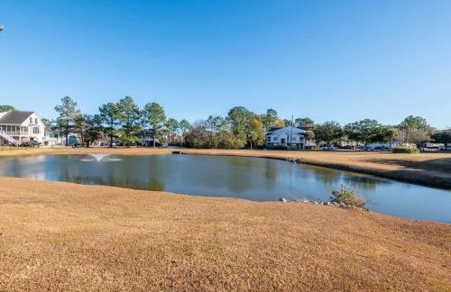 Coastal Retreat & Water Views - Minutes to CHS - Foto 45