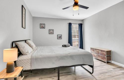 Modern 2BD 2BA Flat Gym and Pool Heart of Downtown - Foto 13