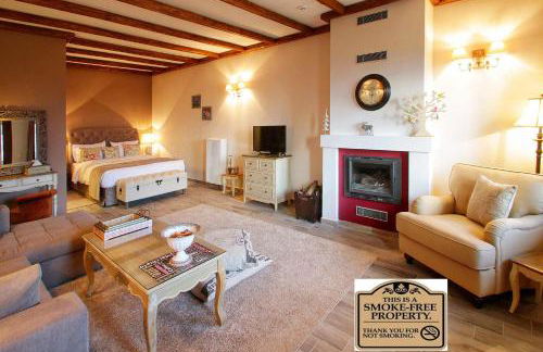 AlmondHouse Suites with Fireplace - ADULTS ONLY - Foto 65