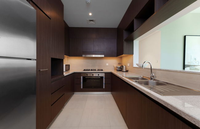 Maison Privee - Luxury Apt with Burj Khalifa Vw & Direct Mall Access - Photo 17