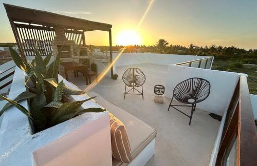 Paraíso à Beira-Mar - Acomoda 6 pessoas com piscina privativa - Foto 1