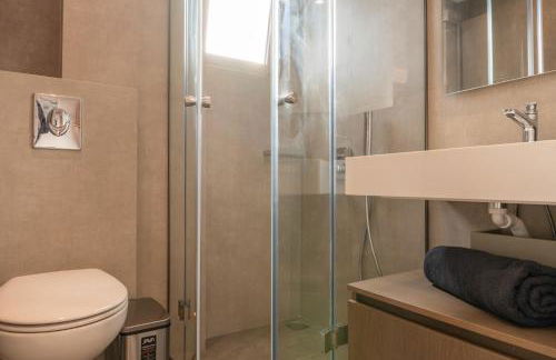 EsthiSea Suites Kalamata - Photo 27