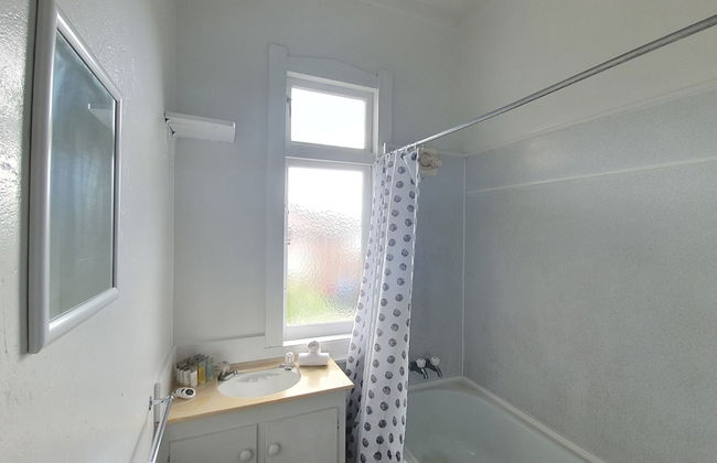 Bright and Modern Oasis in Kingsland - Foto 40