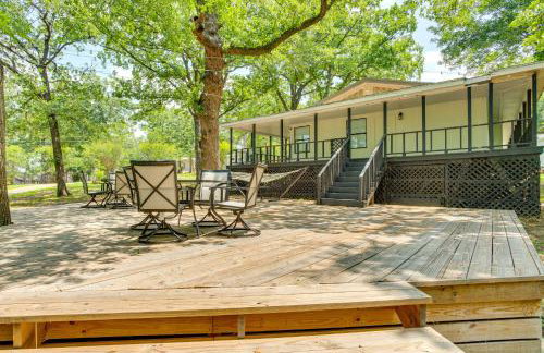 Lake View and Decks Pet-Friendly Mabank Home - Foto 25