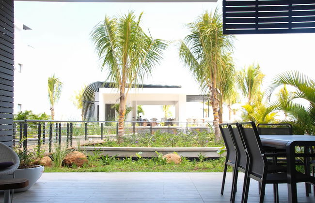 Latitude Luxury Seafront Apartments - Foto 16