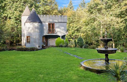 Magical Retreat at the Enchanted Vashon Castle - Foto 63