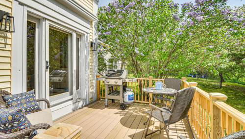 Great for Groups! Spacious Wilton Getaway with Deck - Foto 5