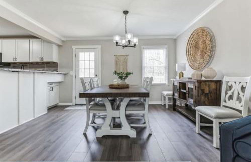 Charming Farmhouse Retreat in Madison AL - Photo 8