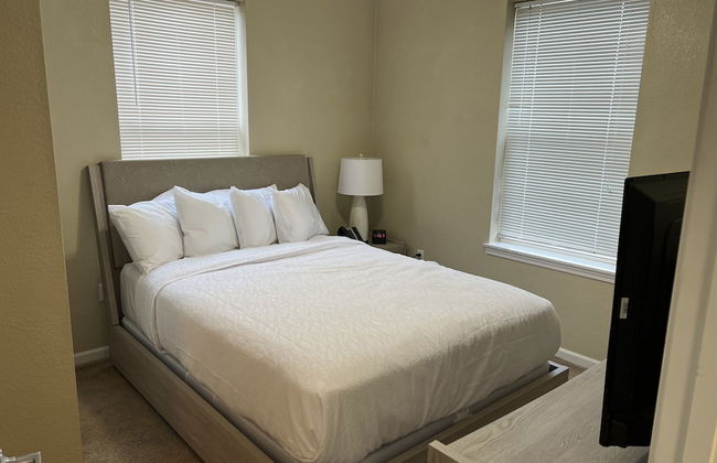 Washburn Hotel Suites - Photo 8