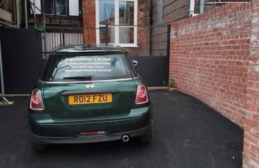 Superb City Centre apt with parking - Photo 21