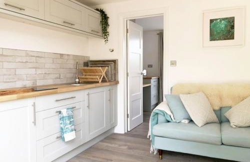 The Cuckoo's Nest - A Romantic & Peaceful Hideaway - Photo 1