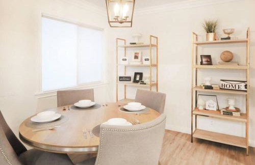 Spacious 3BR Modern Home in LA Perfect for Family - Foto 33