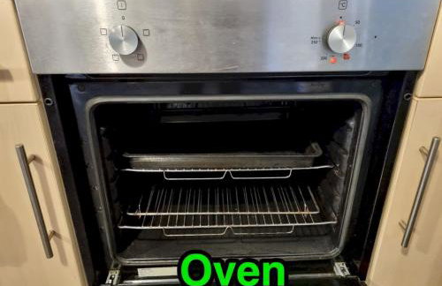 Cozy 4-Bed with Garden in Trendy Stoke Newington - Pass the Keys - Foto 30