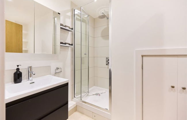 The Gwendolen Place - Contemporary 2bdr Flat w Terrace Balcony - Foto 23