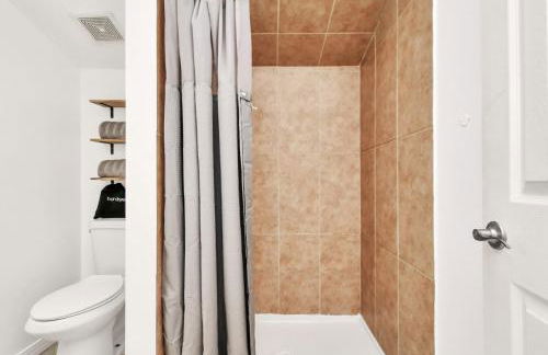 Cozy MiniStudio with Queen Bed Coffee - Foto 6