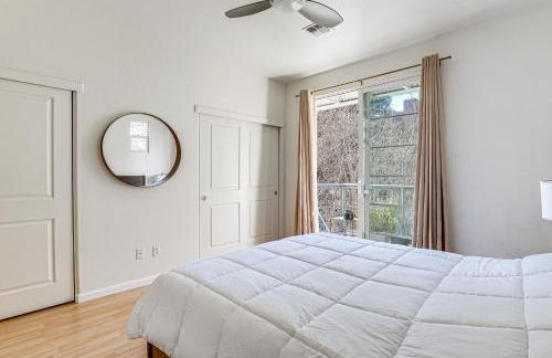 Walk to BART Station Richmond Townhome with Balcony - Photo 20