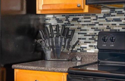 Chic Condo Retreat Private Bliss n Birmingham - Foto 16