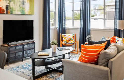 Sunny & Quaint Hidden Gem w Office - Dog Friendly - Foto 7