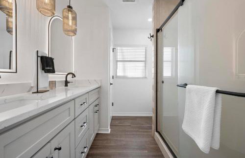 Bayside Hideaway! Private pool with water view and canal side dock! Available for Summer! - Foto 31