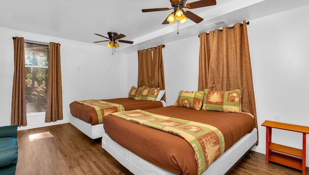 Timber Lodge Yosemite Enveloped in Nature! - Foto 2, Zimmer