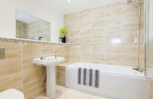 Countryside Bungalow for 4 Close to Beaches - Foto 8