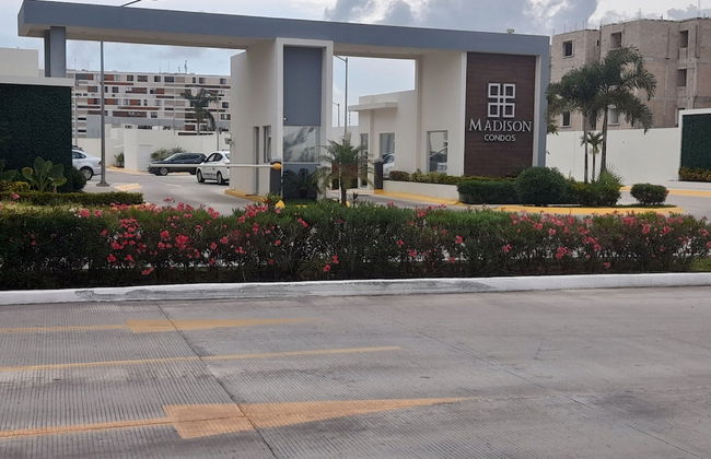 Gorgeous Apartment Hoestel Long Island! - Photo 23