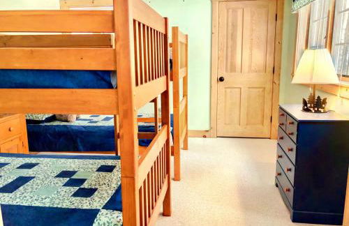 FL Quintessential LAKE HOUSE close to Bretton Woods Santas Village and Forest Lake State Park - Foto 17