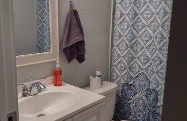 Serene 4 BR Home Near Weatherford-19 Minute Drive - Foto 1