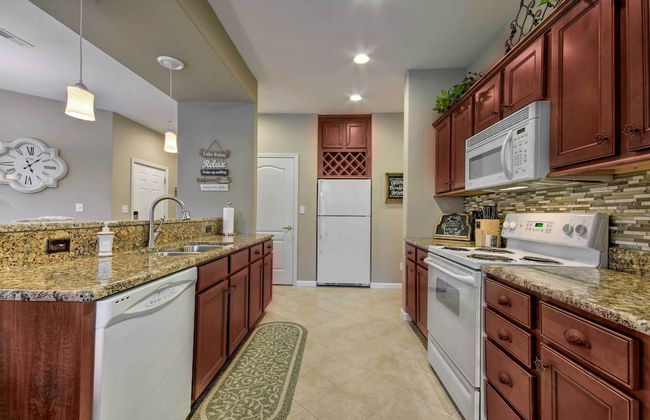 Dock, Slip and Pool Breezy Lake Ozark Escape - Foto 34