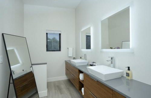 Green Acres - Serene Luxury Wine Country Retreat - Photo 46