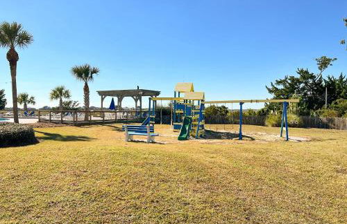 St Helena Island Condo with Pool and Beach Access! - Foto 28