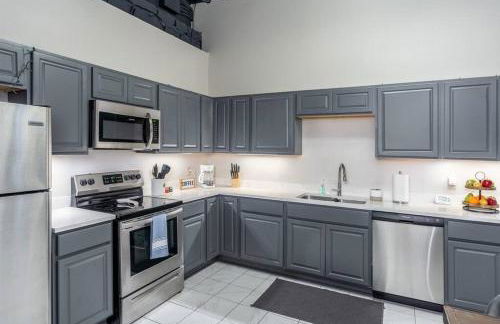 Unique and Charming Downtown Apt - Foto 10